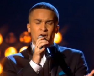 Jahmene Douglas sings "I say a little prayer" by Aretha Franklin in X Factor live