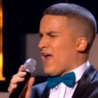 Jahmene Douglas sings "I say a little prayer" by Aretha Franklin in X Factor live