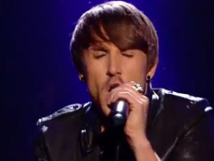 Kye Sones sings "Man in the mirror" in X Factor live shows