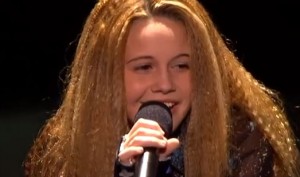 Beatrice Miller sings a slow song - I wont give up by Jason Mraz on X Factor live